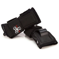 Triple Eight Wrist Saver 2 Slide On 2 Pack Of Pads - Black